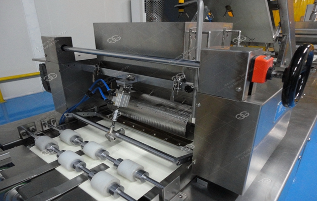 The Function of the Cream Spreading Machine on the Wafer Baking Plant